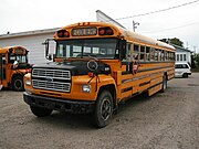 Autobus écoliers Québec 2.jpg