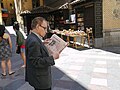 Hombre en calle de Madrid