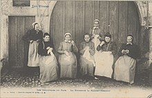 La broderie à Barbey-Seroux (carte postale Adolphe Weick)