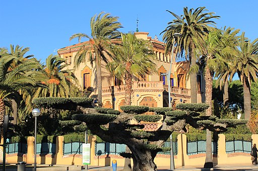 Salou, Xalet Bonet, an example of the late modernist style