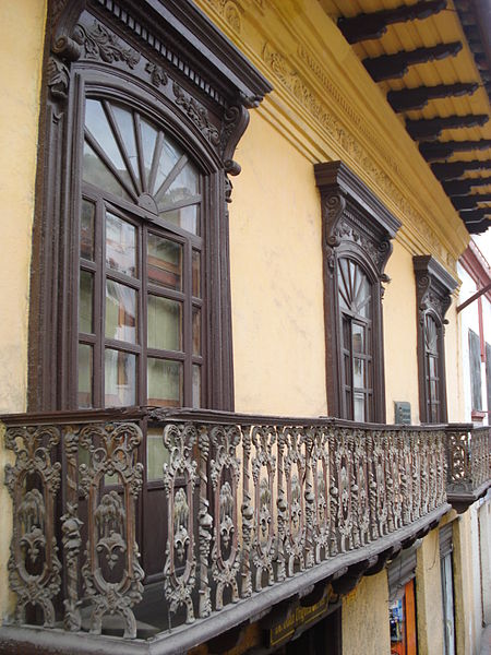 File:Casa típica de Cuenca do século XIX.JPG