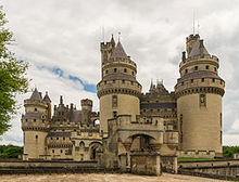 Schloss Pierrefonds (Quelle: Wikimedia)