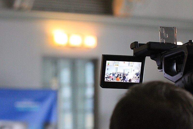 File:Chicago Police Accountability Task Force Press Event for the Release of its Report (27399847952).jpg