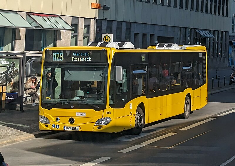 File:Citaro C2 - Linie M29.jpg