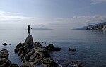 Миниатюра для Файл:Croatia Opatija Maiden with the Seagull BW 2014-10-10 10-35-13.jpg