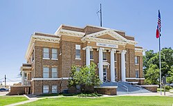 Crosby County Texas courthouse 2020.jpg