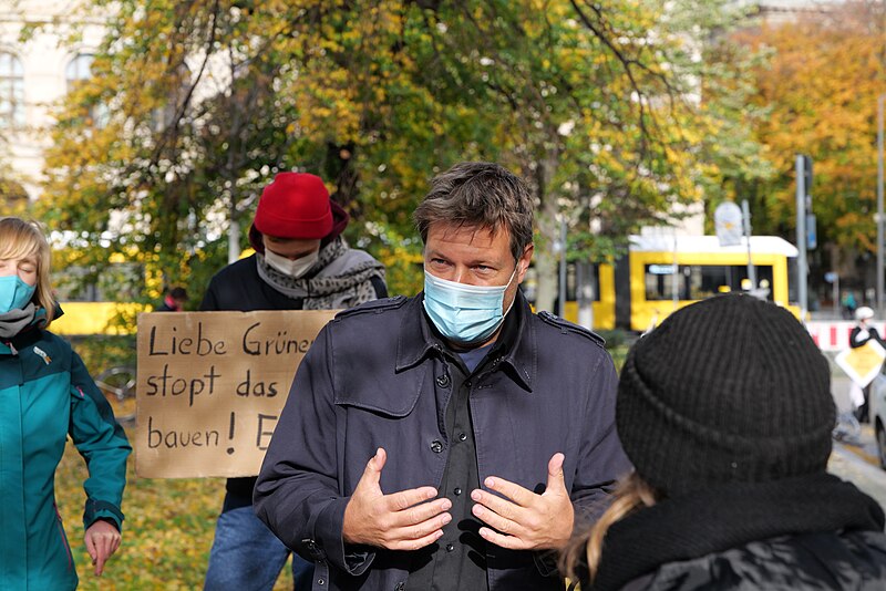 File:Dannenrod forest protest at green party headquarter Berlin discussion with Robert Habeck 2020-10-28 25.jpg