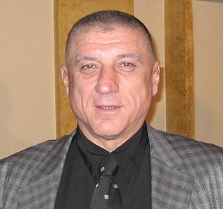 <span class="mw-page-title-main">Dragan Vikić</span>