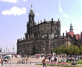 Dresden-Hofkirche.04.jpg