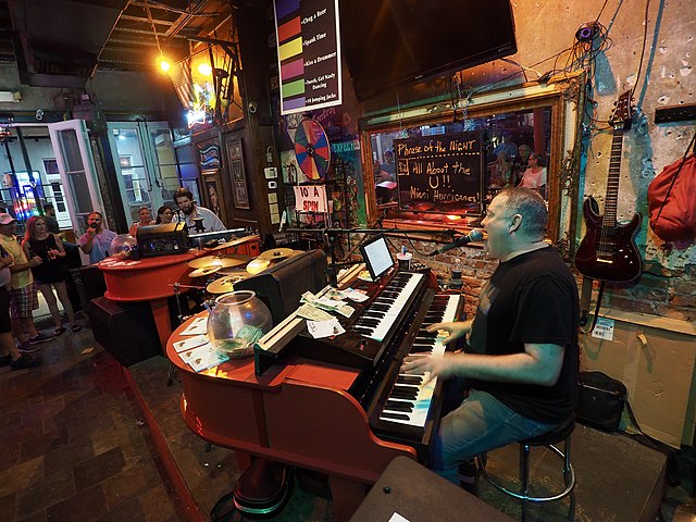 Dueling pianos at Tickler's Bar in New Orleans