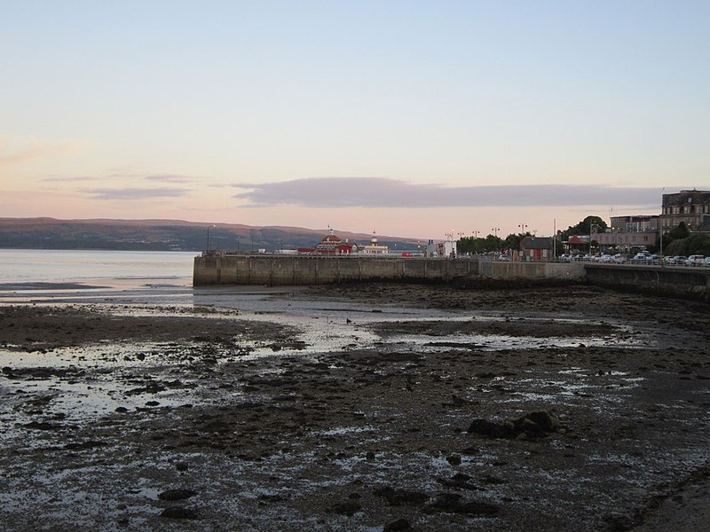 File:East Bay, Dunoon - geograph.org.uk - 3673190.jpg