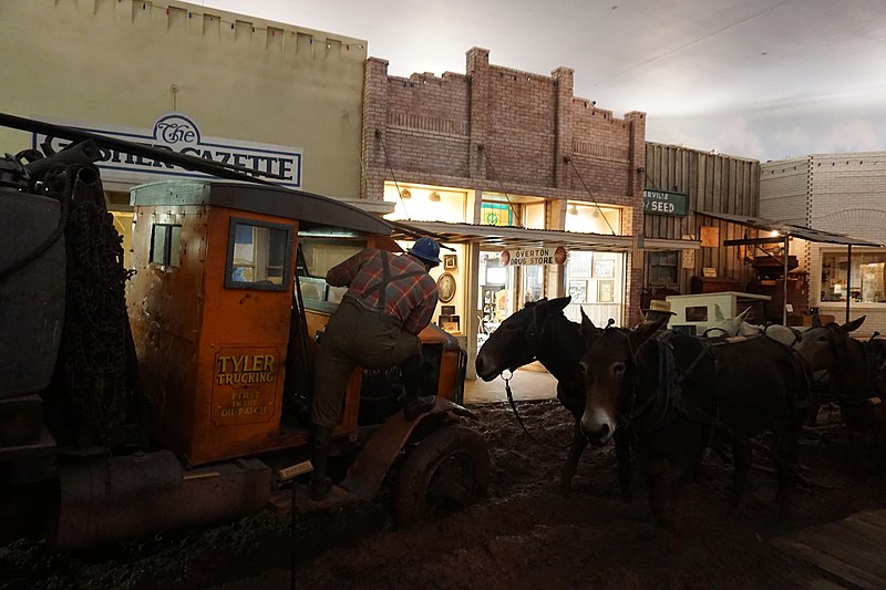 File:East Texas Oil Museum July 2018 06 (Boomtown, USA).jpg