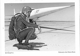 X-3 og testpilot på Edwards Air Force Base