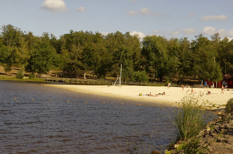 File:Etang-StEstephe-sept 30.JPG