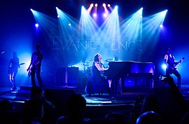 Evanescence in 2015. Left to right: Jen Majura, Tim McCord, Amy Lee, Troy McLawhorn, and Will Hunt.