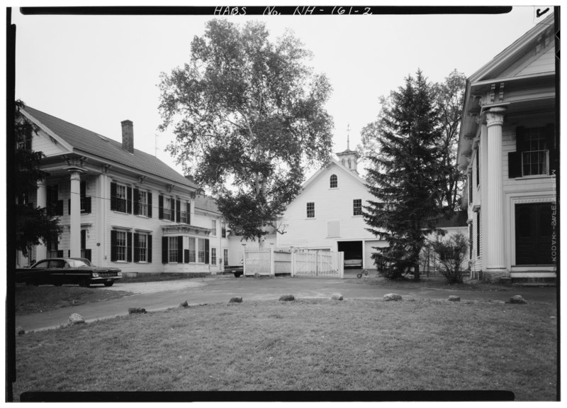 File:FRONT VIEW, WITH BARN BETWEEN HOUSES - Dutton Twin Houses, Main Street (Route 202), Hillsboro, Hillsborough County, NH HABS NH,6-HILL,1-2.tif