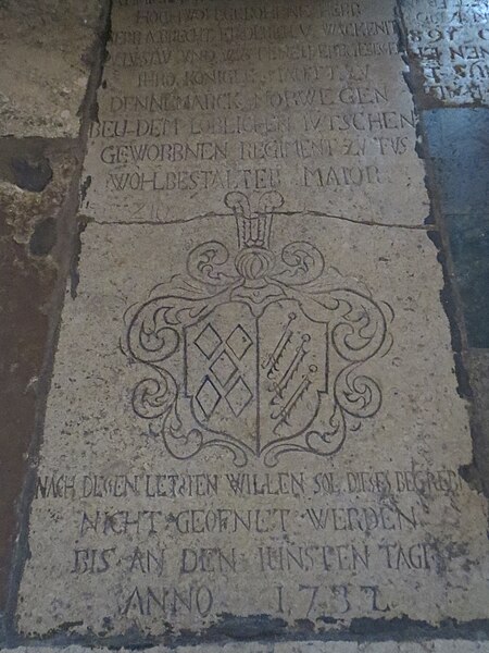 File:Greifswald Dom Wackenitz Grave.JPG