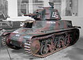 オチキスH39軽戦車