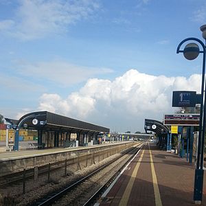 Train station - Wikipedia