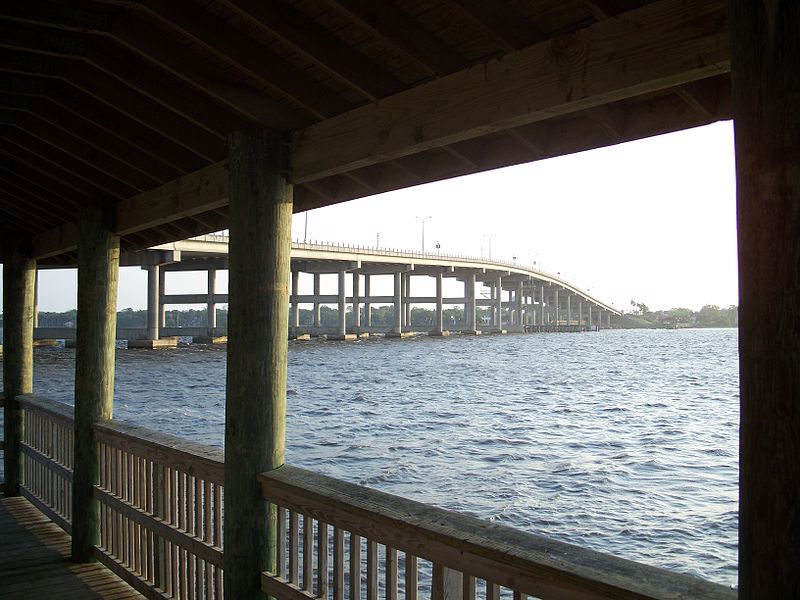 File:Halifax River bridge east bank Ormond Beach04.jpg