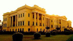 Hazarduari Palace West Bengal.JPG