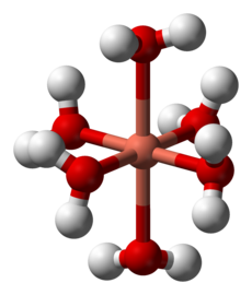 Lo ione Cu2+ quando sciolto in acqua attrae un doppietto elettronico da sei molecole di solvente.