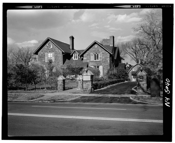 File:Historic American Buildings Survey, Hans Padelt, Photographer Fall 1967 (2 1-4' x 2 3-4' negative) VIEW OF FRONT ELEVATION FROM SOUTHEAST. - Charles Bissell House, 666 East Avenue HABS NY,28-ROCH,14-2.tif