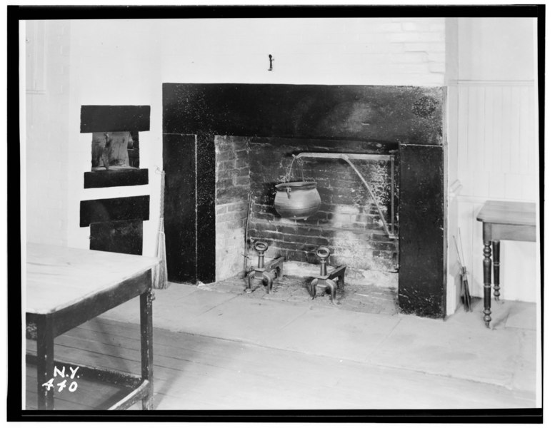 File:Historic American Buildings Survey, Wohlfahrt Studio, Photographer May 25, 1936, KITCHEN FIREPLACE. - Seabury Tredwell House, 29 East Fourth Street, New York, New York County, NY HABS NY,31-NEYO,30-17.tif