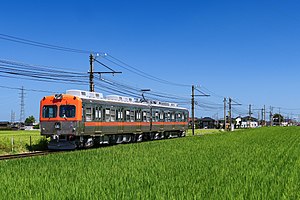 石川線を走行する7700系電車