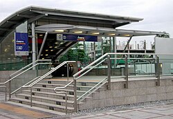 The entrance tae Huai Khwang Metro station