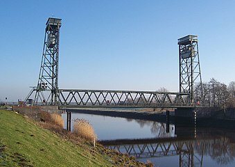 Bascule bridge