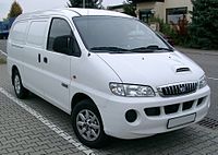 Hyundai H-1 van front (first facelift)