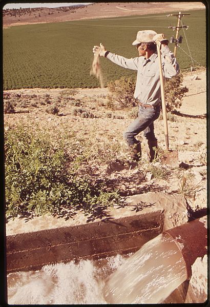 File:IRRIGATION OF THE LAND WITH WATER FROM THE SAN MIGUEL RIVER - NARA - 543792.jpg