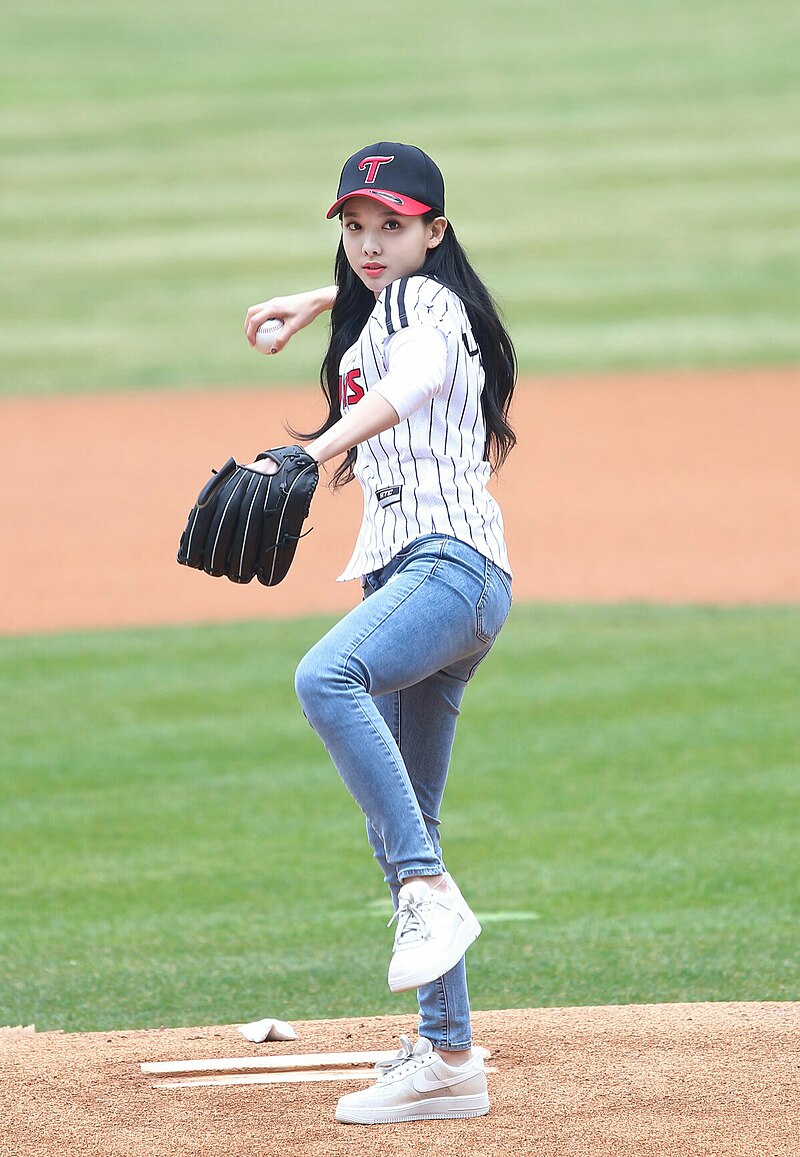 LG Twins Photo