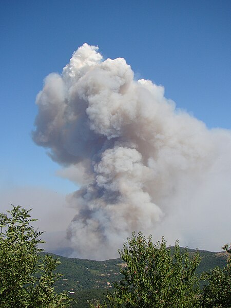 File:Incendie La Jonquera depuis les Salines 15.JPG