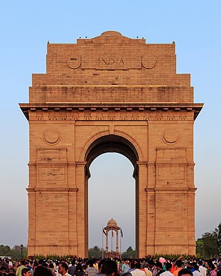 India Gate in New Delhi 03-2016.jpg
