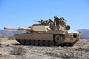 M1A1 Abrams в учебном центре КМП Туэнтинайн-Палмс, Калифорния. 7 марта 2015 года.