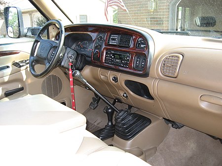 Interior 2.jpg