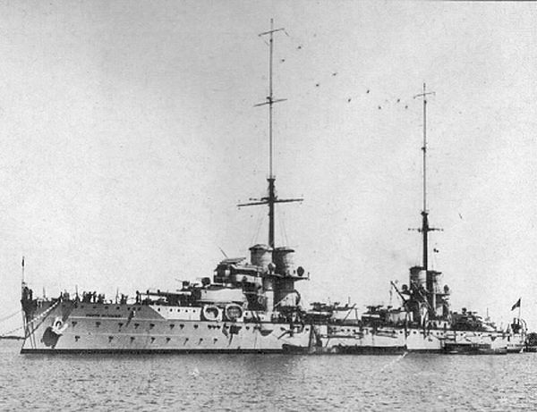 The Italian dreadnought battleship Dante Alighieri