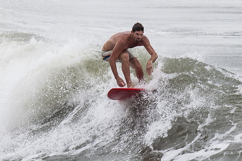 File:JaxPier Surf 9-9-12-9099 (7978054344).jpg