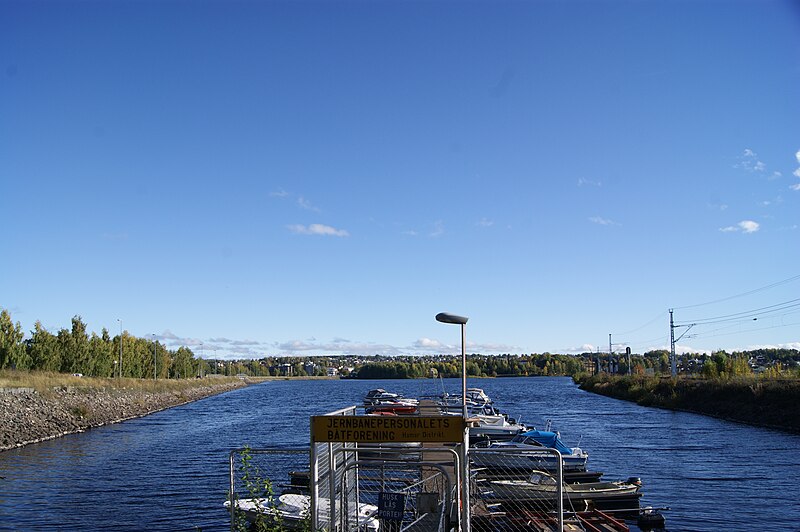 File:Jernbanepersonalets Båtforening Hamar.jpg