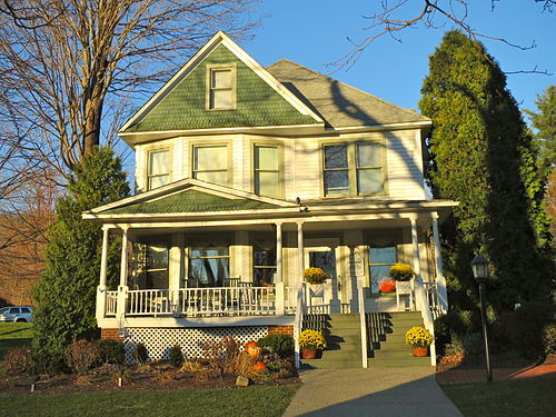 Дом джонса. Crabtree Jones House. Картинки дом Каролины Джонс.