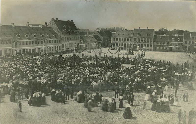 File:Køge 5 June 1869 statue inauguration.jpg