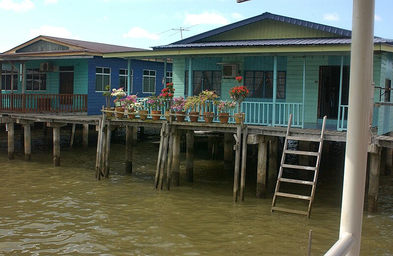 File:KAMPONG AYER, BANDAR SERI BEGAWAN, BRUNEI.jpg