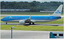 KLM B737-900 (PH-BXS) @ MAN, Aug 2017.jpg