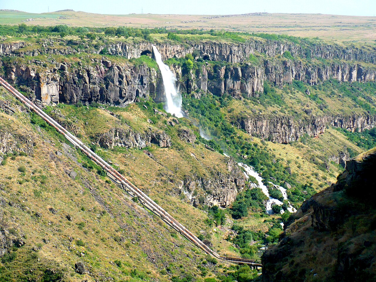 Kasakh Waterfall Calibrux 1.jpg