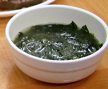 Miyeok guk, soupe coréenne avec du wakame