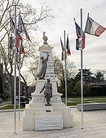 Le monument aux morts.