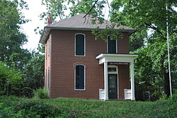 LITTLE BRICK HOUSE, VANDALIA, FAYETTE COUNTY, IL.JPG