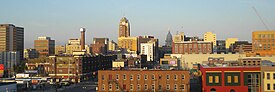 Skyline de Lansing brobb 11 2009.jpg